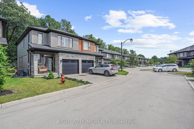 49 Burley Lane  Hamilton, L9G 0G5 | Image 2