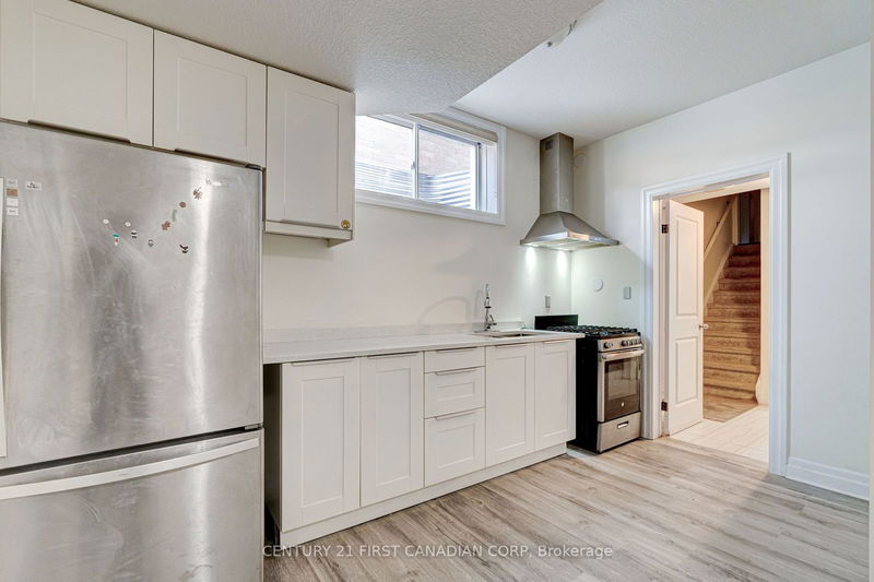 2808 Heardcreek Tr  London, N6G 0W1 | Image 24