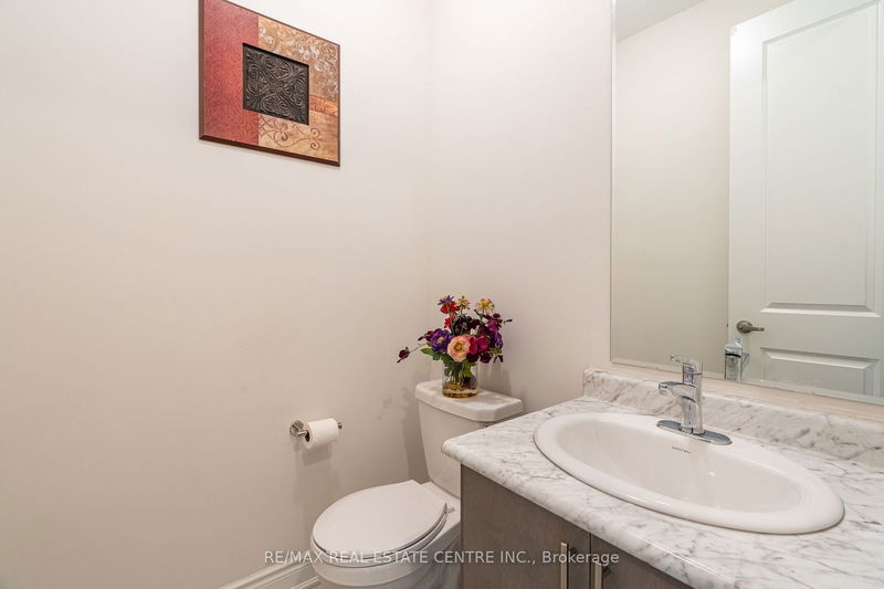 8 Pond View Gate  Hamilton, L8B 2A1 | Image 24