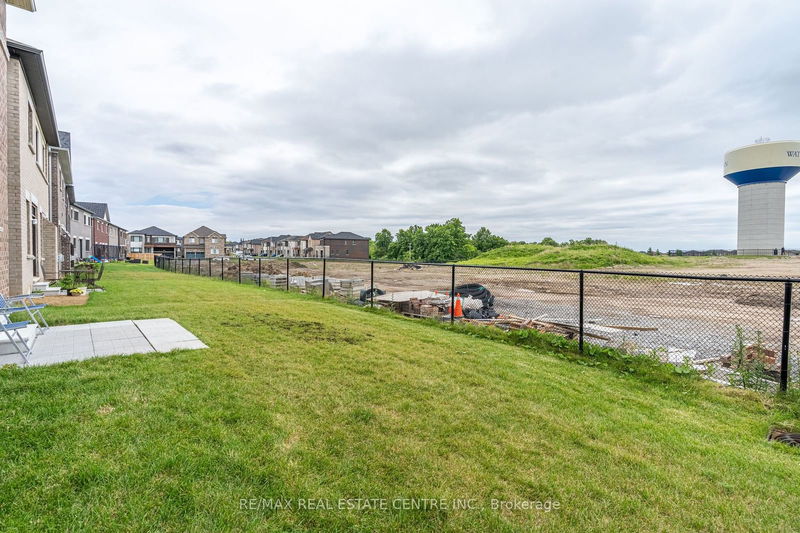 8 Pond View Gate  Hamilton, L8B 2A1 | Image 40