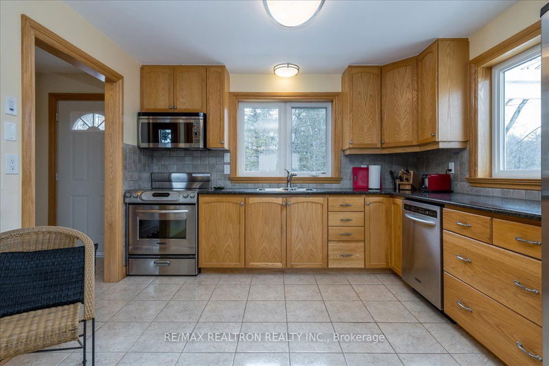 1139 River Lane  Gravenhurst, P0E 1G0 | Image 2