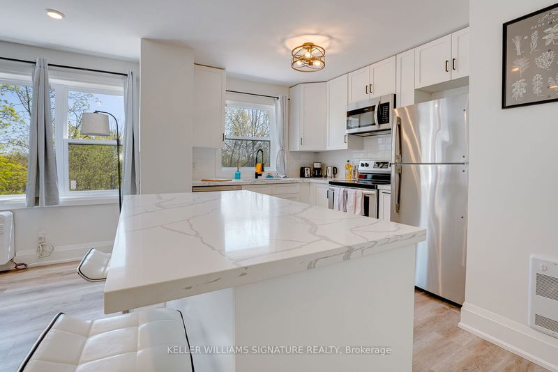 home for lease on 26-17 Collier Street