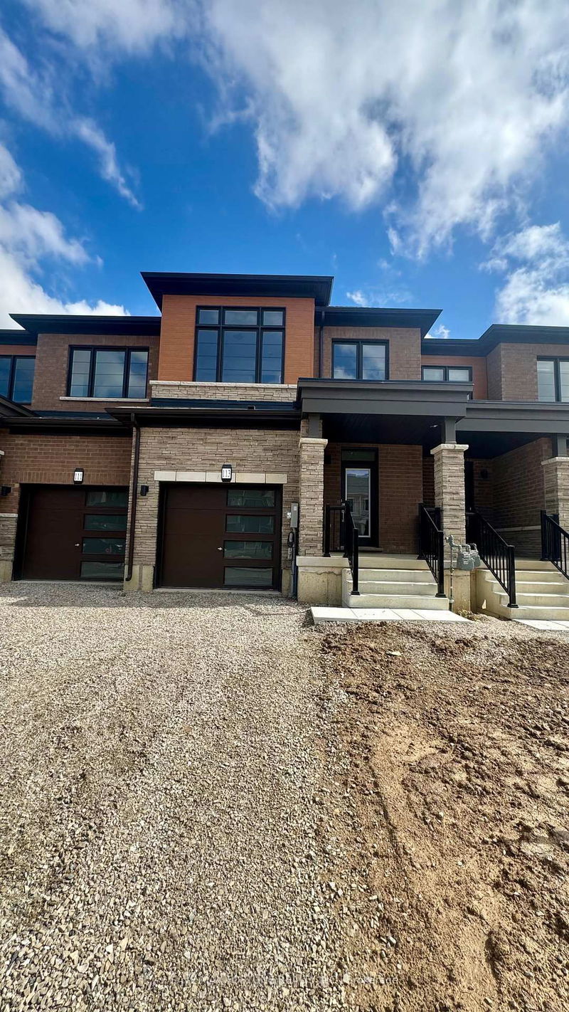 home for lease on 113 Granville Crescent