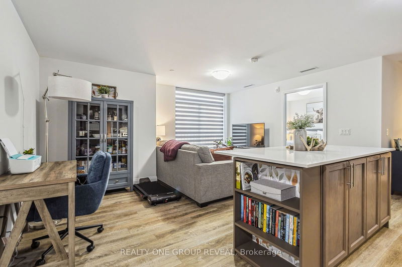  220 - 1 Redfern Ave  Hamilton, L9C 0E6 | Image 5