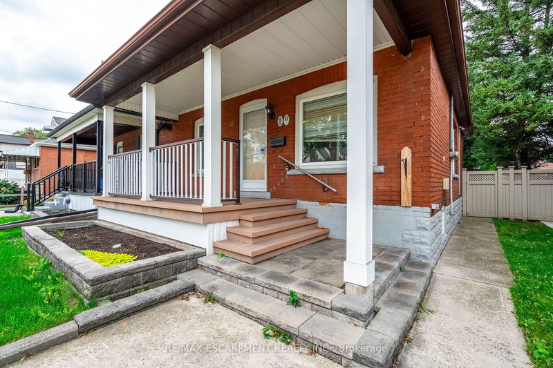 19 GRAHAM Ave N Hamilton, L8H 4J6 | Image 2