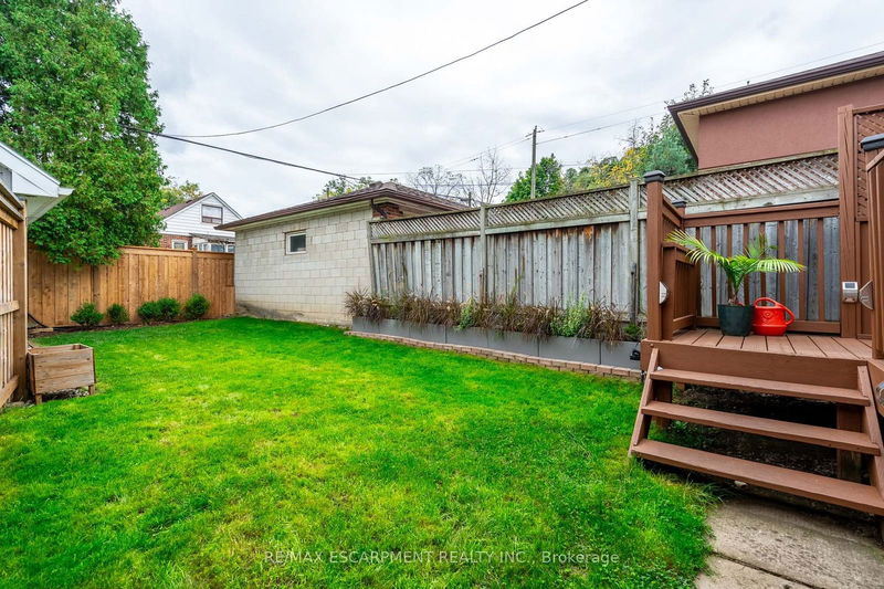 305 Wexford Ave S Hamilton, L8K 2P4 | Image 32