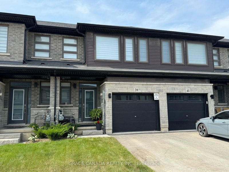 home for lease on 39 June Callwood Way