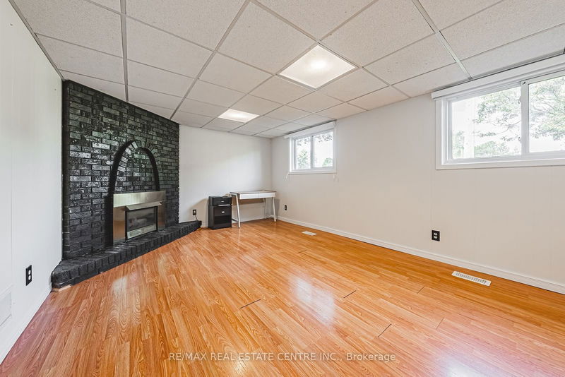 267 Erb St E Waterloo, N2J 1N6 | Image 22