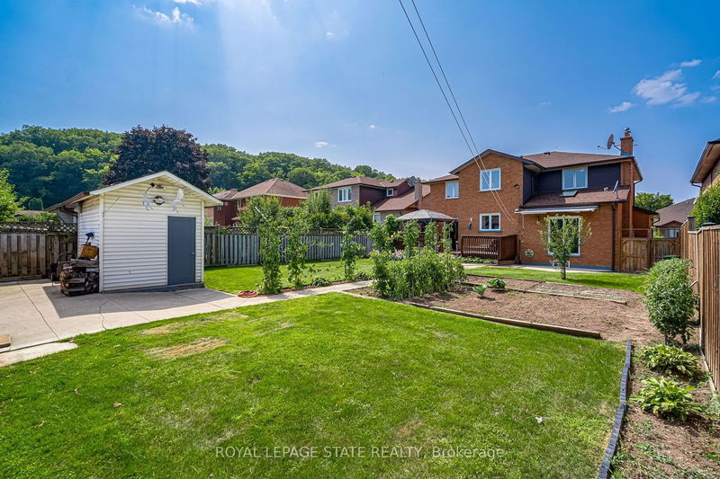 50 Shadeland Cres  Hamilton, L8G 4Y2 | Image 32