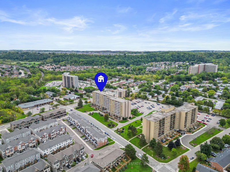  410 - 15 Albright Rd  Hamilton, L8K 5J2 | Image 2