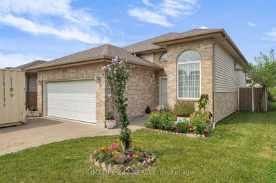 2391 Duneshill Ave  Windsor, N8P 1V6 | Image 1