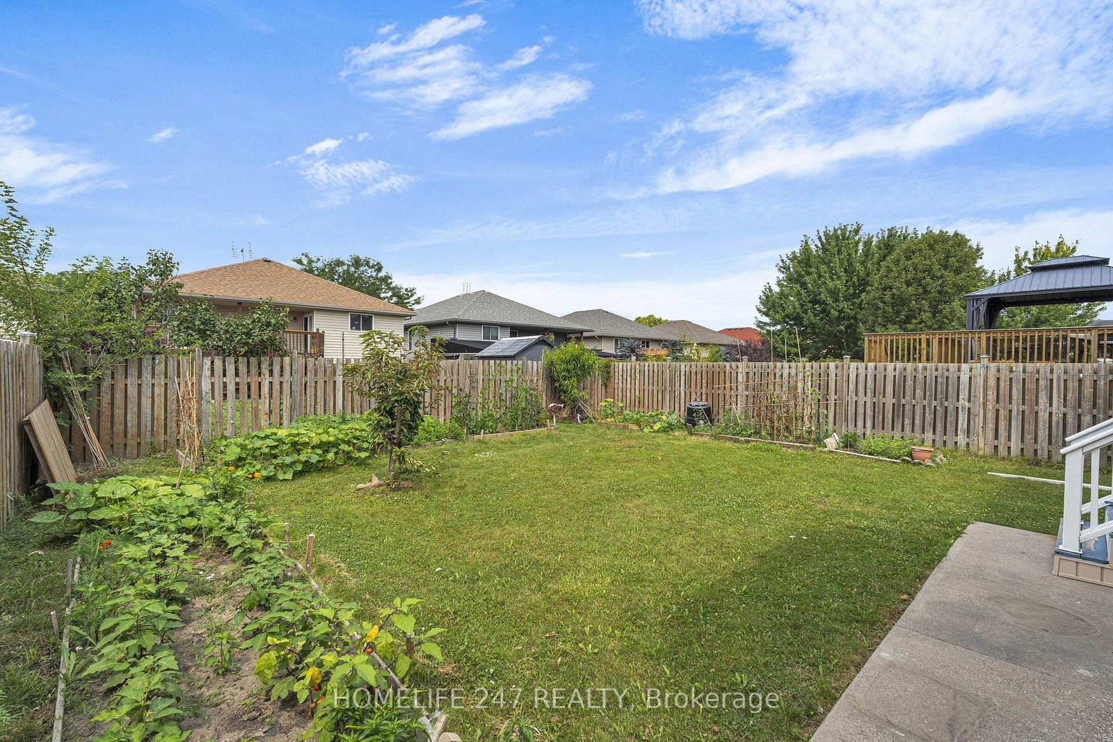Listing Image 5