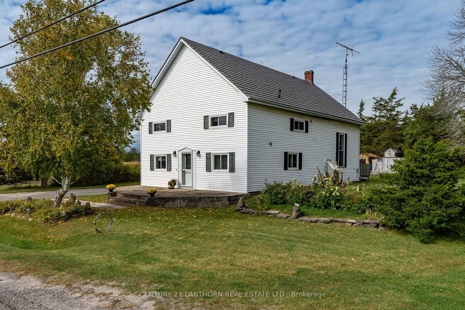 Detached House sold at 1868 County Road 14, Prince Edward County, Ameliasburgh, K0K 1A0 - MLS: X9380609