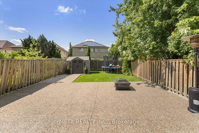 106 Thoroughbred Blvd  Hamilton, L9K 1N2 | Image 25