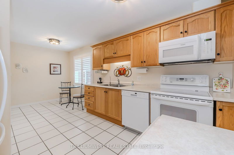  88 - 10 Isherwood Ave  Cambridge, N1R 8L7 | Image 11