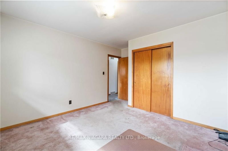 6702 Margaret St  Niagara Falls, L2G 2V3 | Image 13