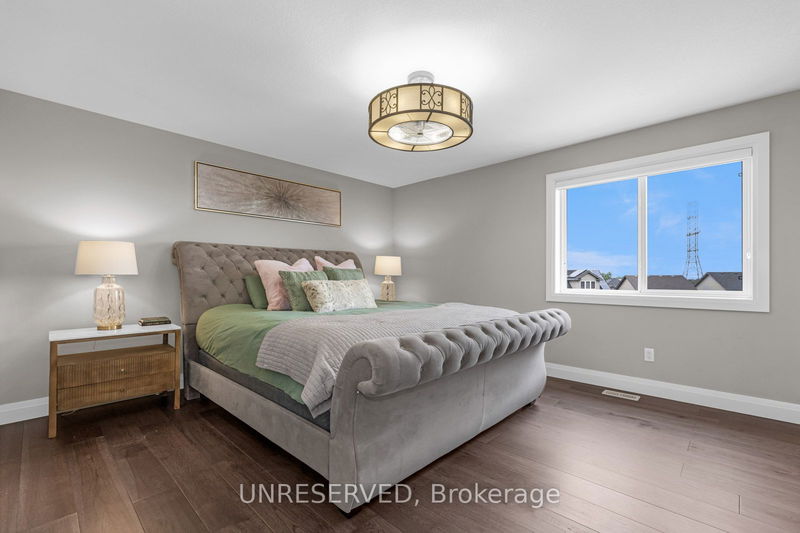 985 Audrey Pl  Kitchener, N2E 0B5 | Image 22