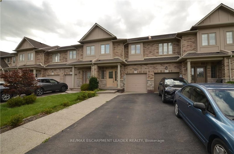 205 Tanglewood Dr, Hamilton, L0R 1C0 | Image 2