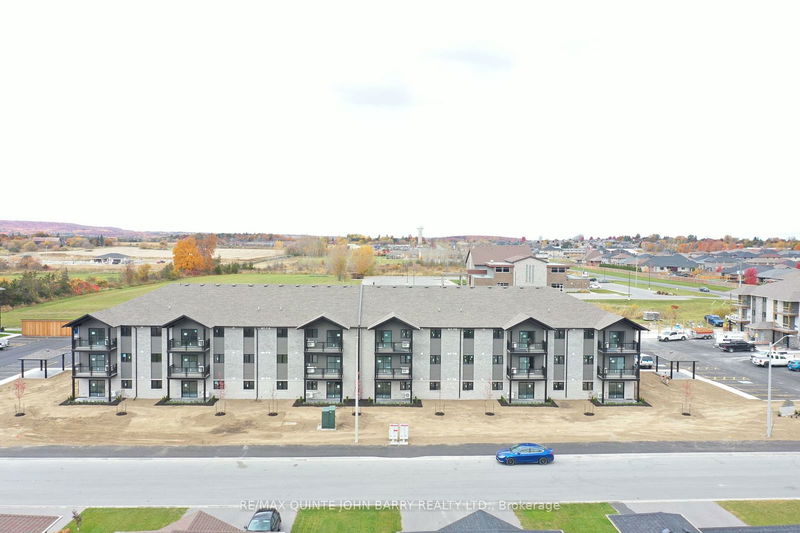 305-20 Hillside Meadow Dr  Quinte West, K8V 0J7 | Image 1