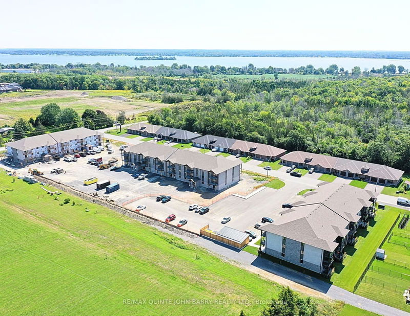 305-20 Hillside Meadow Dr  Quinte West, K8V 0J7 | Image 3