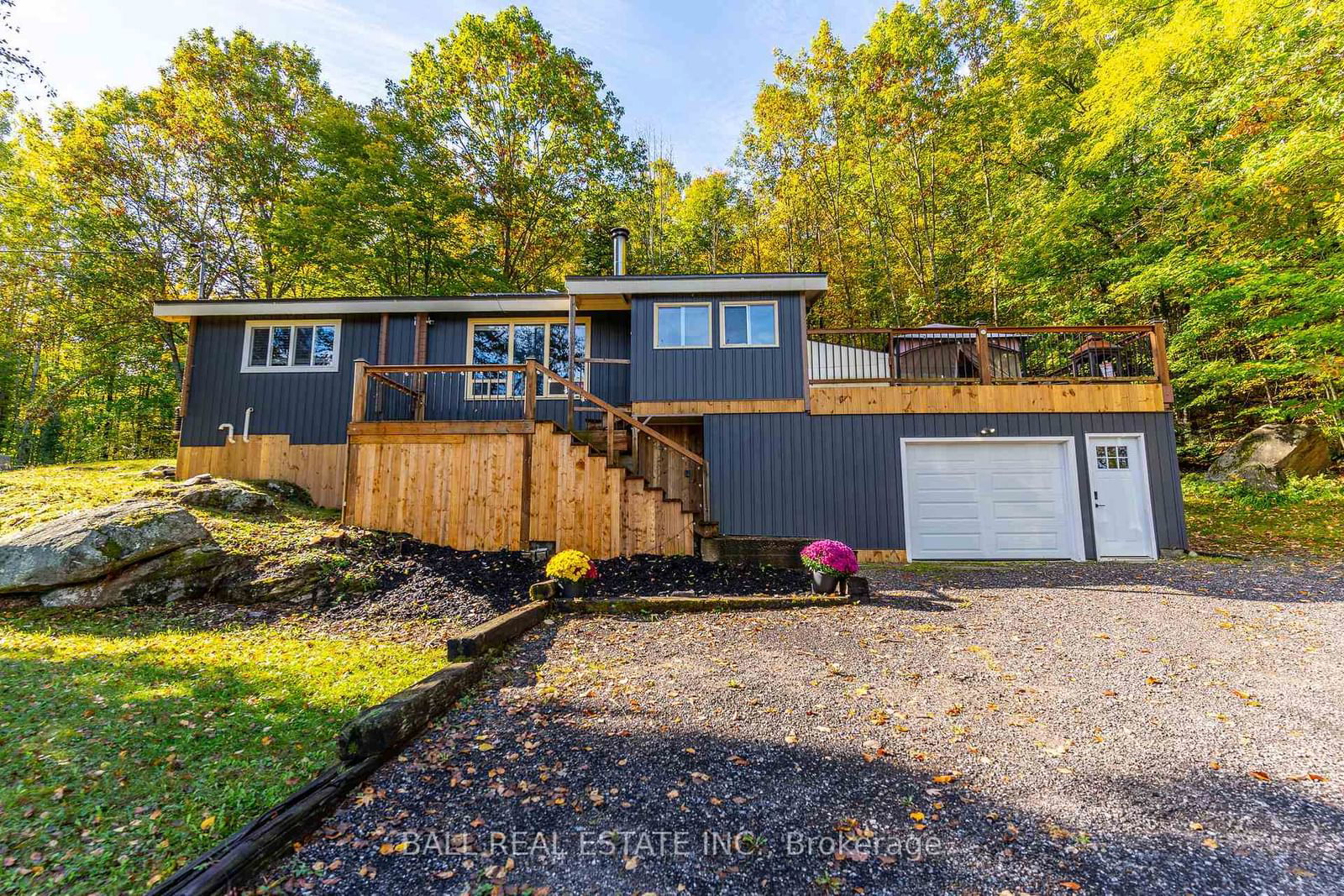 Detached House sold at 19181 Highway 35, Algonquin Highlands, K0M 1S0 - MLS: X9382245