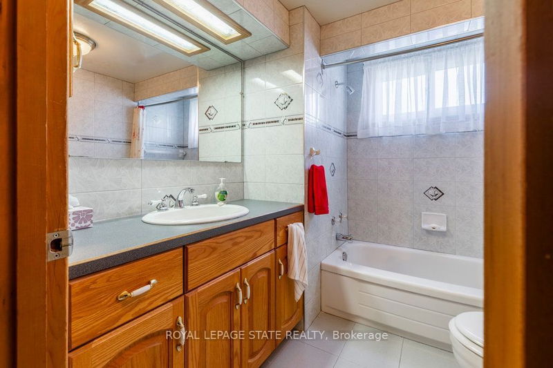 10 Vera Crt  Hamilton, L8K 4G8 | Image 14