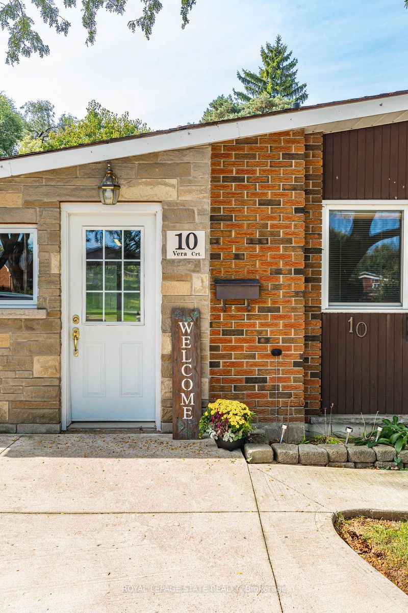 10 Vera Crt  Hamilton, L8K 4G8 | Image 3