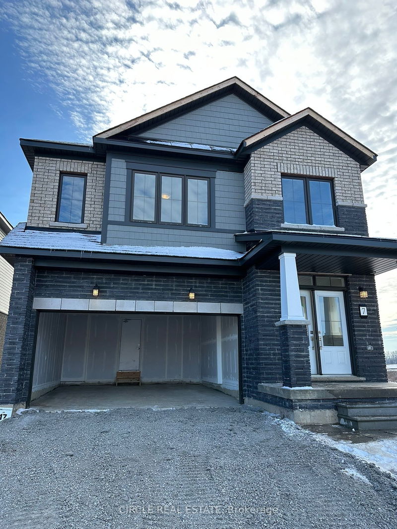 home for lease on 7 Bee Crescent
