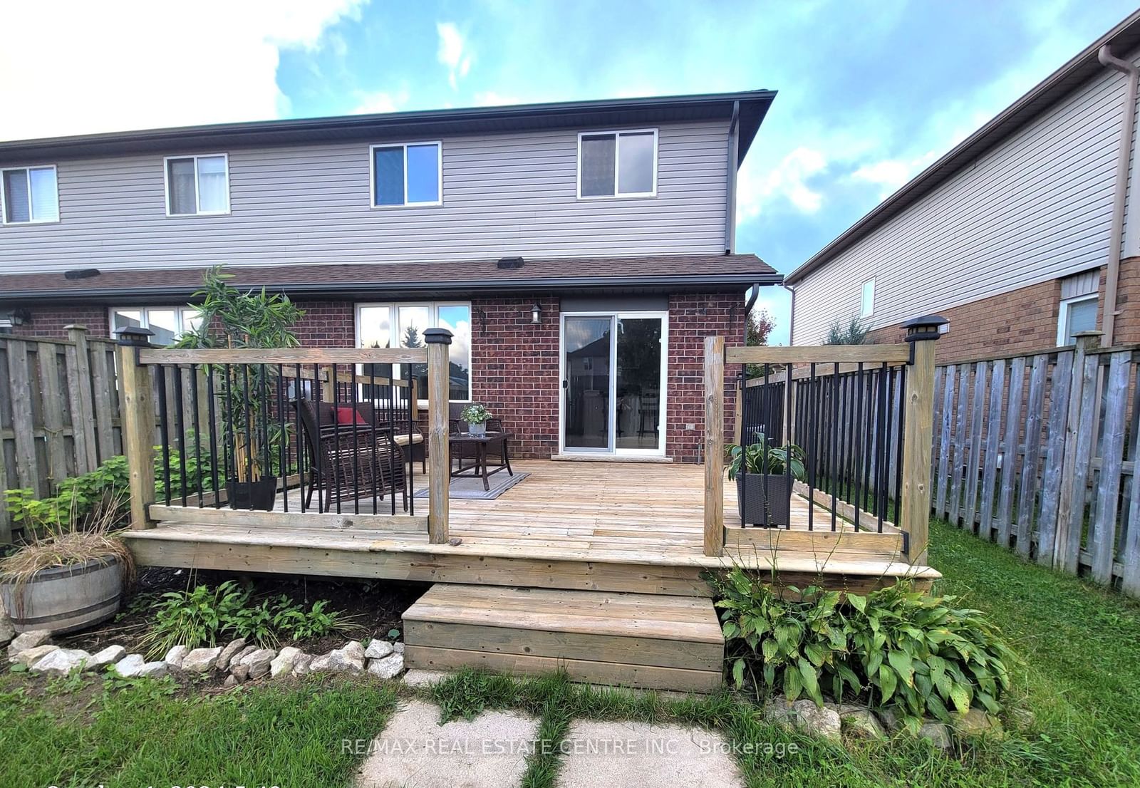 Listing Image 11