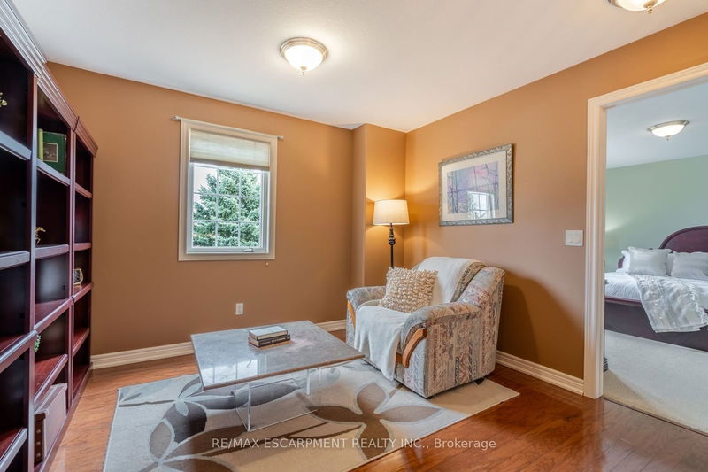 5 Maryheather Cres  Hamilton, L8B 0Z6 | Image 18