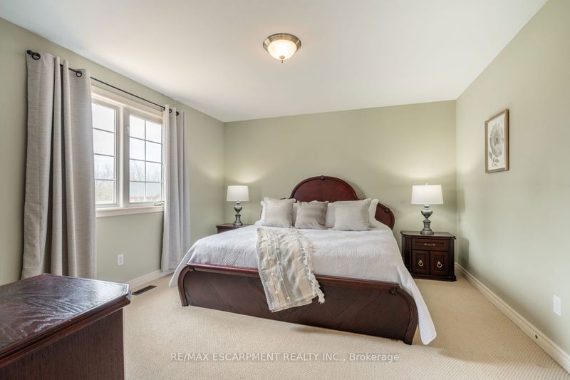 5 Maryheather Cres  Hamilton, L8B 0Z6 | Image 24