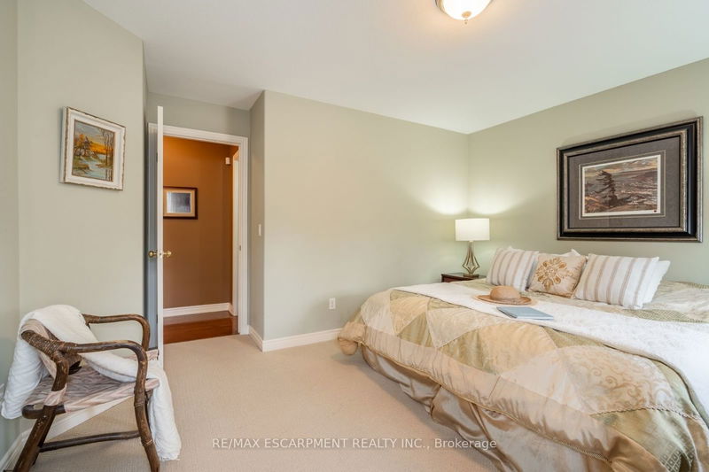 5 Maryheather Cres  Hamilton, L8B 0Z6 | Image 27