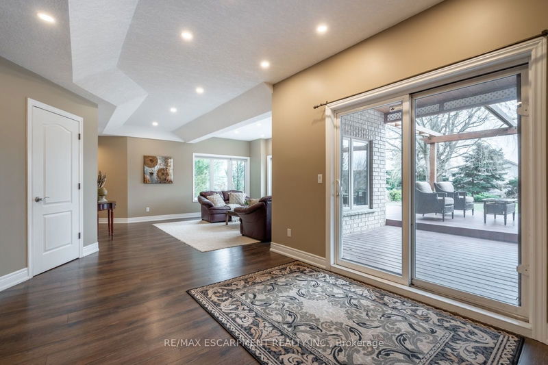 5 Maryheather Cres  Hamilton, L8B 0Z6 | Image 31