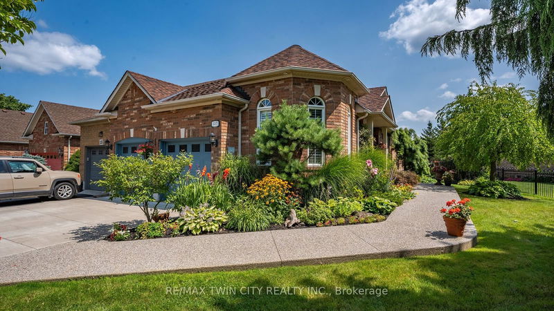 home for sale on 137 Thoroughbred Boulevard