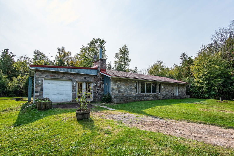 721 Stone Rd E Guelph, N1L 1B7 | Image 1