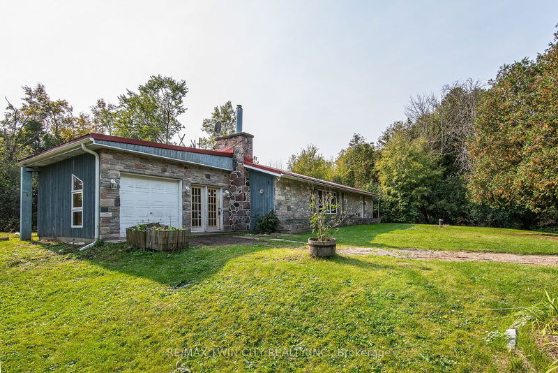 721 Stone Rd E Guelph, N1L 1B7 | Image 3