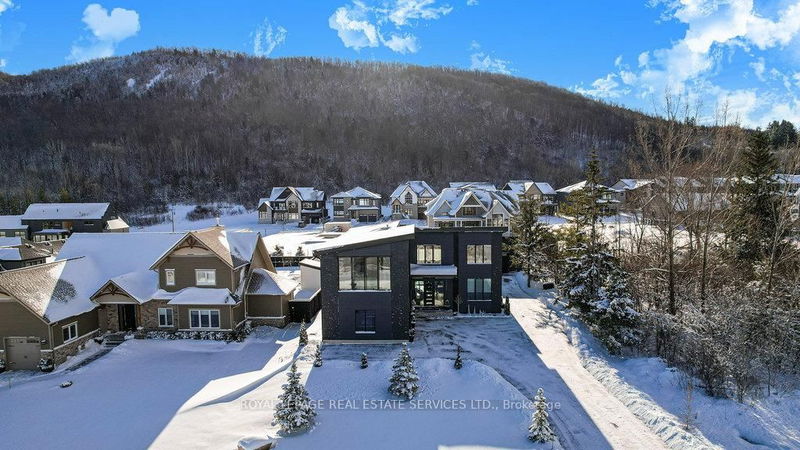home for lease on 118 Barton Boulevard