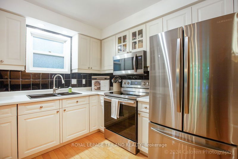 35 Ski Valley Cres  London, N6K 3H2 | Image 10