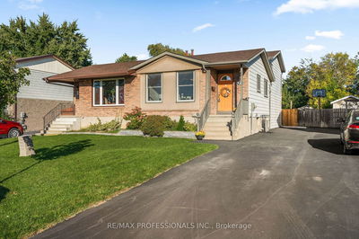 17 Canterbury Dr  St. Catharines, L2P 3M6 | Image 1