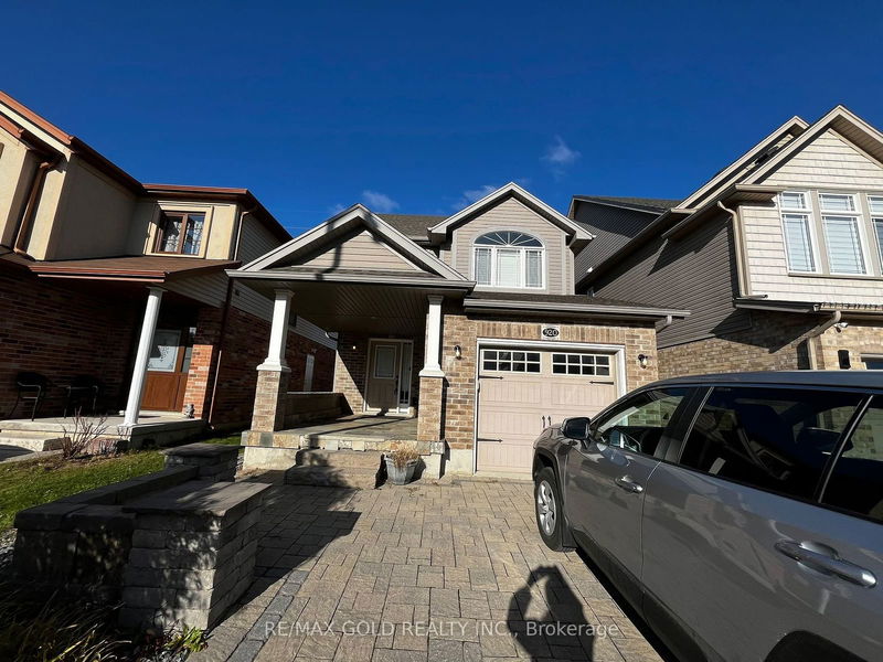 home for lease on 920 Dunblane Court