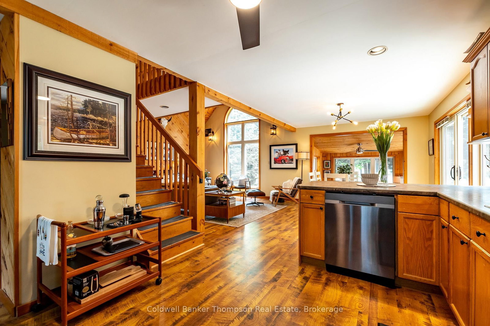 Listing Image 7