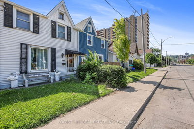 160 Sanford Ave N Hamilton, L8L 5Z7 | Image 1