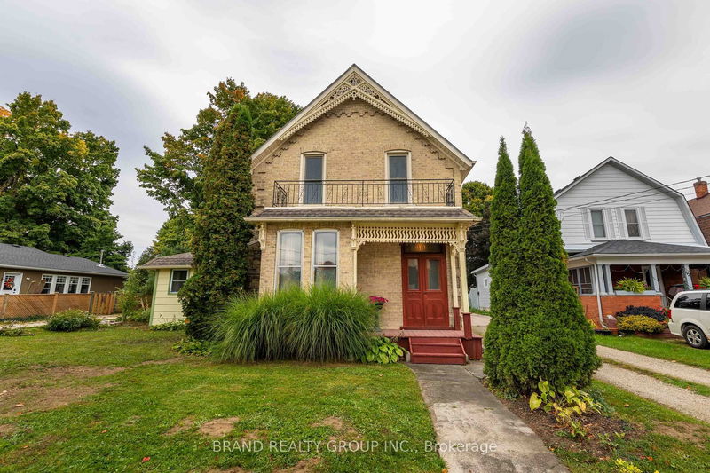 home for sale on 164 Queen Street N