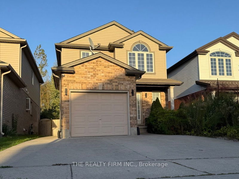 home for lease on 963 Bradshaw Crescent