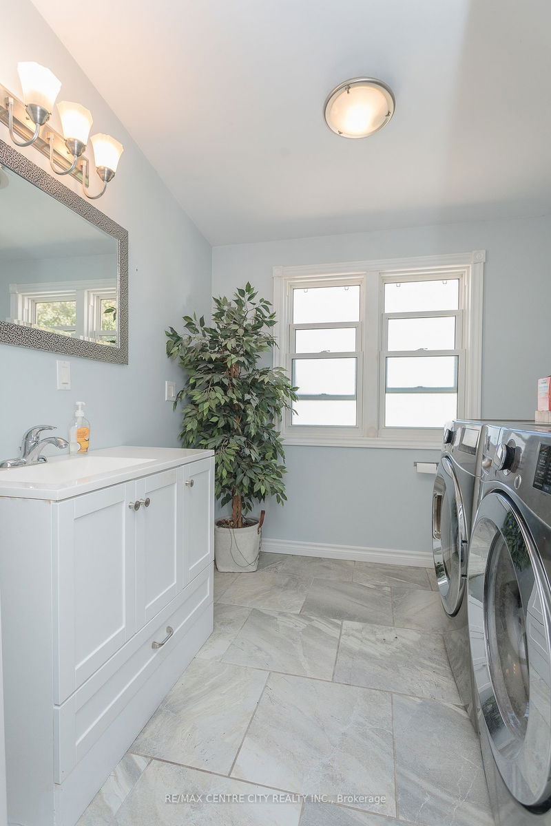 45024 Talbot Line  St. Thomas, N5P 3S7 | Image 9