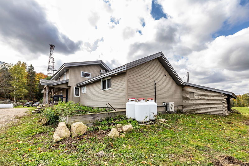 266 Mcfadden Line  Powassan, P0H 2L0 | Image 6