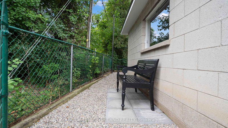 275 RIDOUT St S London, N6C 3Y7 | Image 39