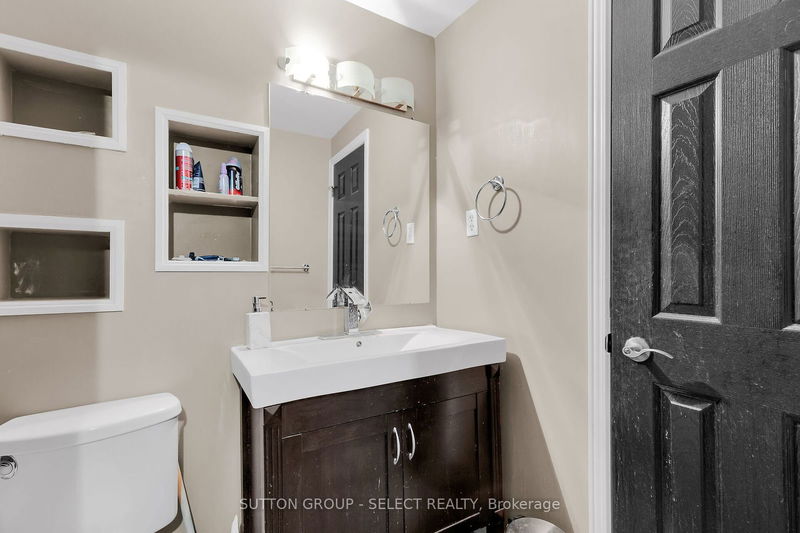  4 - 300 SANDRINGHAM Cres  London, N6C 5B4 | Image 21