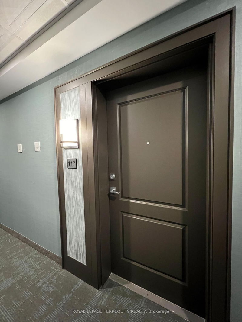 home for lease on 117-470 Dundas Street E