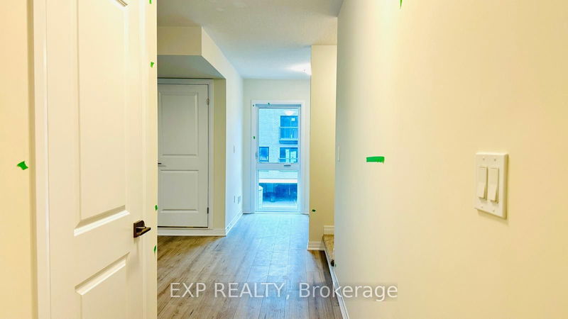 home for lease on 20 URBANE Boulevard